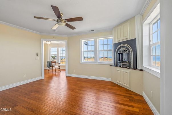 Empty room, Fireplace, Interior, Wood Texture Flooring