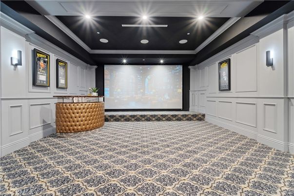 Interior, Projection Screen, Recessed Lighting, Theatre Room