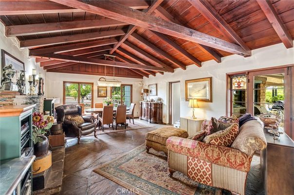 Dining room, Interior, Living room, Pendant Lights, Wooden Beams, Wooden Ceilings