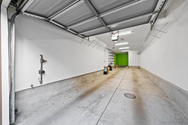 Garage, Interior