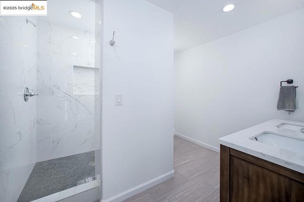 Bathroom, Interior, Marble Walls, Recessed Lighting, Wood Texture Flooring