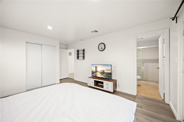Bathroom, Interior, Recessed Lighting, Wood Texture Flooring