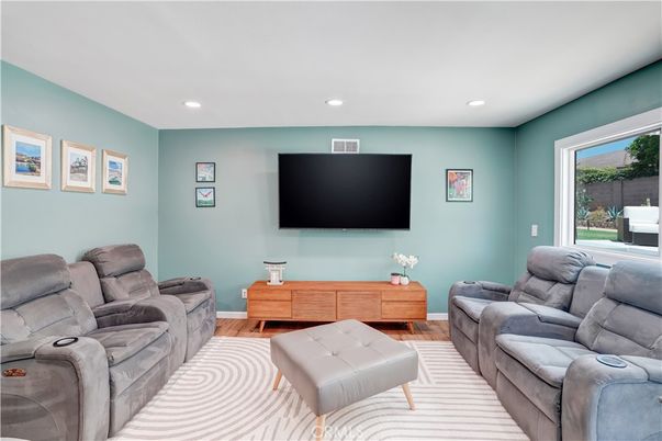 Home Theatre Room, Interior, Living room, Recessed Lighting, Theatre Room, Wood Texture Flooring