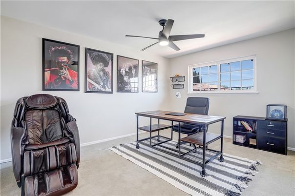 Home Office, Interior