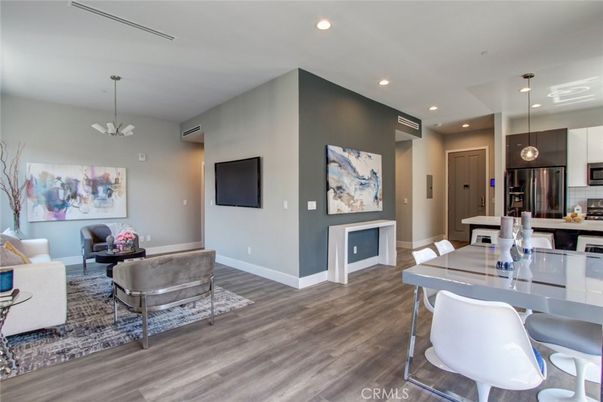 Dining room, Interior, Kitchen, Living room, Pendant Lights, Recessed Lighting, Wood Texture Flooring