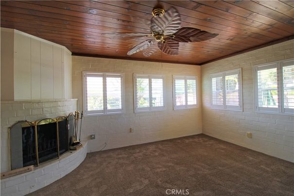 Empty room, Fireplace, Interior, Wooden Ceilings