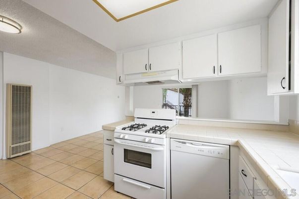 Interior, Kitchen, Tile Countertops