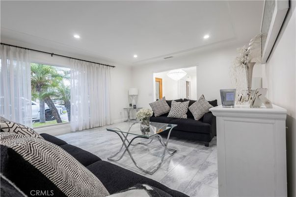 Interior, Living room, Marble, Recessed Lighting