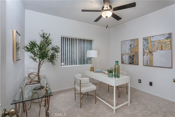 Home Office, Interior