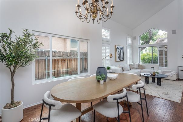 Chandelier, Dining room, Interior, Living room, Wood Texture Flooring