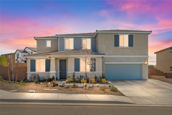 Attached, Exterior, Facade, Mediterranean