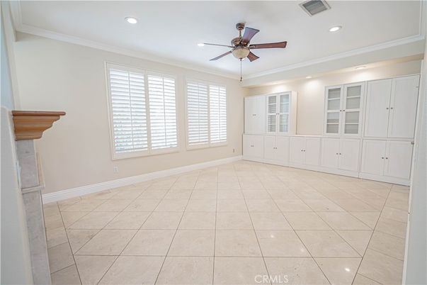 Empty room, Interior, Recessed Lighting
