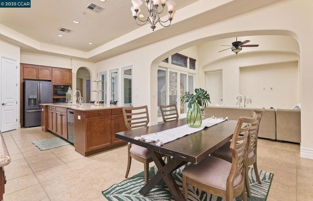 Chandelier, Dining room, Interior, Kitchen, Recessed Lighting