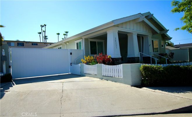 Exterior, Facade, American Craftsman