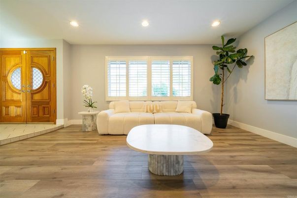 Interior, Living room, Recessed Lighting, Wood Texture Flooring