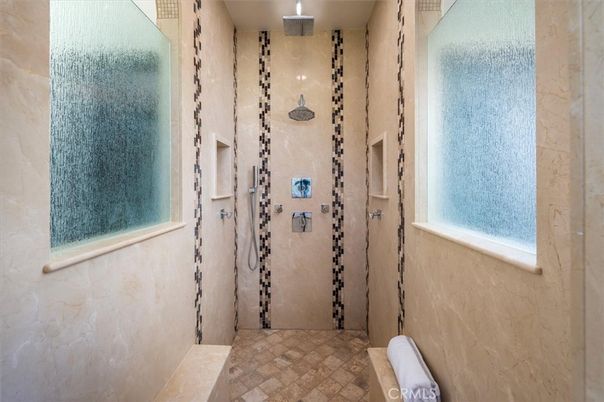 Interior, Recessed Lighting, Wine Storage