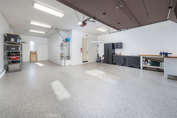 Garage, Interior