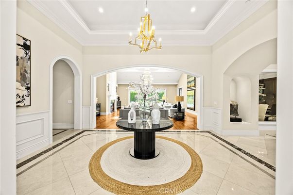 Chandelier, Interior, Living room, Recessed Lighting, Wood Texture Flooring