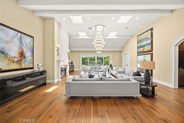 Fireplace, Interior, Living room, Pendant Lights, Recessed Lighting, Wood Texture Flooring