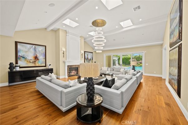 Fireplace, Interior, Living room, Pendant Lights, Recessed Lighting, Wood Texture Flooring