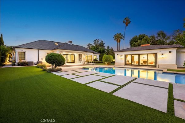 Backyard, Exterior, Pool