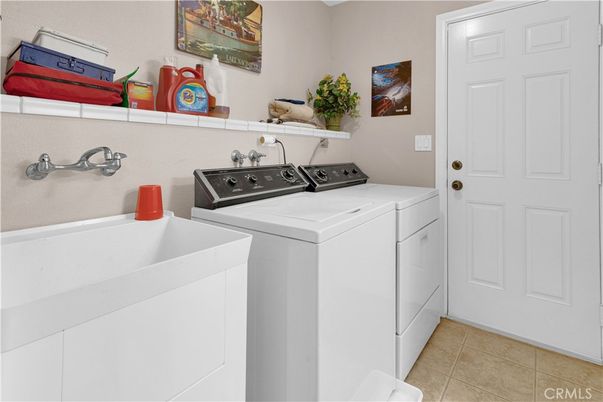 Interior, Washer