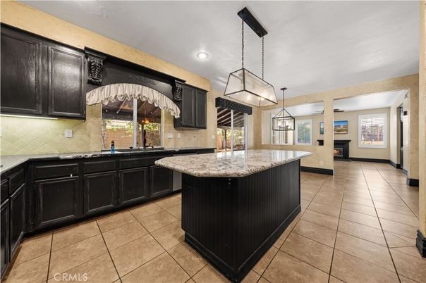 Fireplace, Interior, Kitchen, Pendant Lights, Recessed Lighting