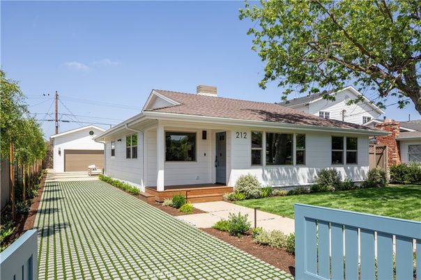 Backyard, Detached Garage, Exterior, Facade, Cape Cod