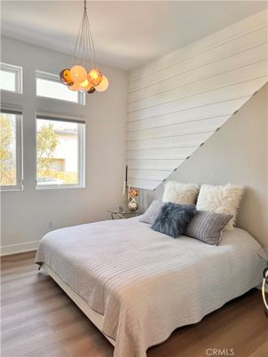 Bedroom, Interior, Pendant Lights, Wood Texture Flooring