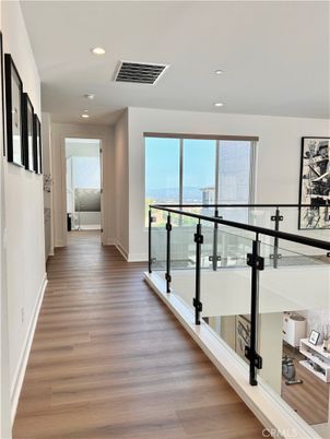 Interior, Recessed Lighting, Water, Wood Texture Flooring