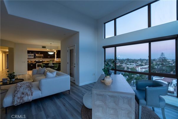 Interior, Kitchen, Living room, Pendant Lights, Wood Texture Flooring