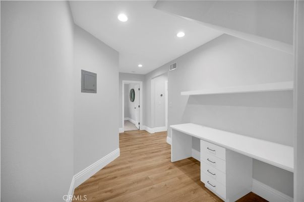Interior, Recessed Lighting, Wood Texture Flooring