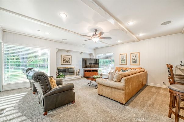 Fireplace, Interior, Living room, Recessed Lighting