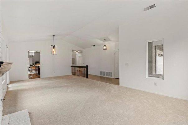 Empty room, Interior, Pendant Lights