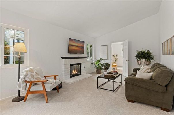 Chandelier, Dining room, Interior, Living room