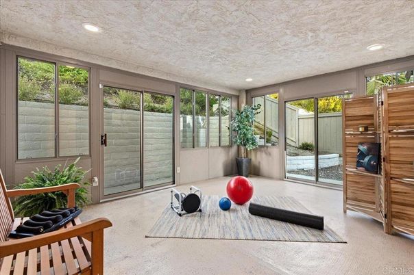 Interior, Recessed Lighting, Sun Room