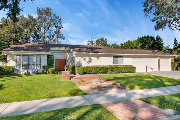 Attached, Backyard, Exterior, Facade, Ranch