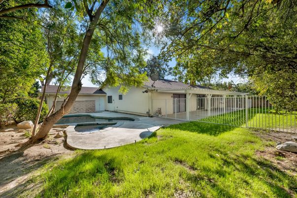 Backyard, Exterior, Pool
