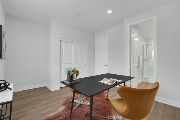 Home Office, Interior, Recessed Lighting, Wood Texture Flooring