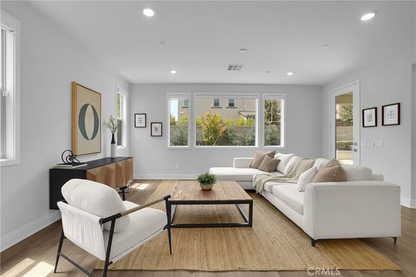 Interior, Living room, Recessed Lighting, Wood Texture Flooring