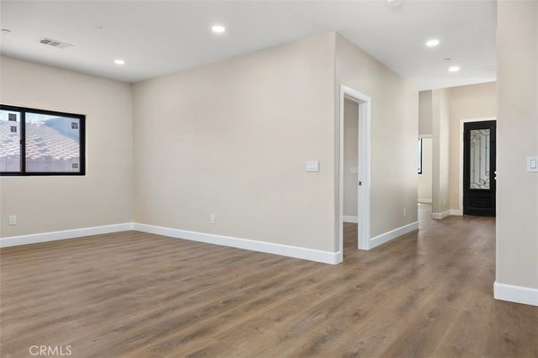 Empty room, Interior, Recessed Lighting, Wood Texture Flooring