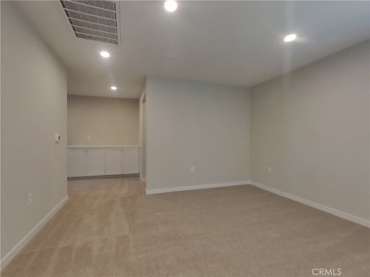 Empty room, Interior, Recessed Lighting