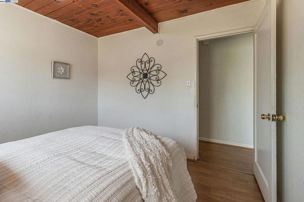 Bedroom, Interior, Wooden Beams, Wooden Ceilings, Wood Texture Flooring