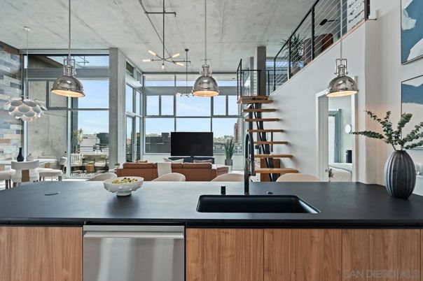 Dining room, Interior, Kitchen, Pendant Lights, Stainless Steel Appliances