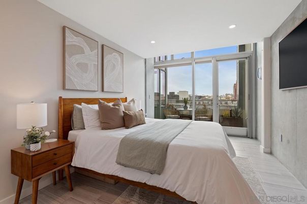 Bedroom, Interior, Recessed Lighting, Water, Wood Texture Flooring