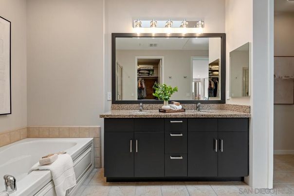 Bathroom, Dual Sink Vanities, Interior