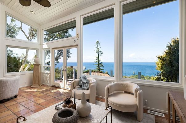 Interior, Sun Room, Water
