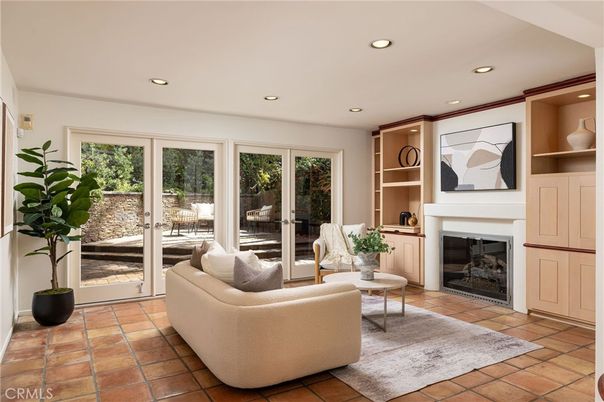 Fireplace, Interior, Living room, Recessed Lighting