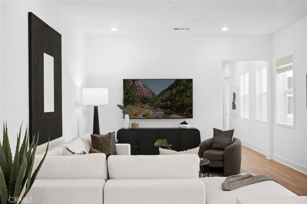 Interior, Living room, Recessed Lighting, Wood Texture Flooring