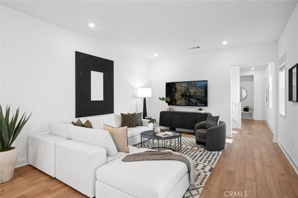 Interior, Living room, Recessed Lighting, Wood Texture Flooring